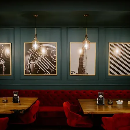 Hotell Boutique 135 4*