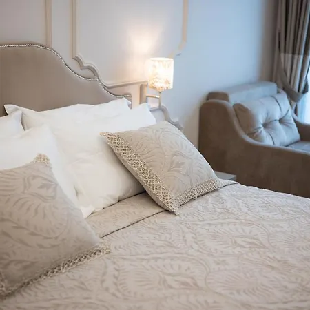 Boutique 135 Hotel 4*