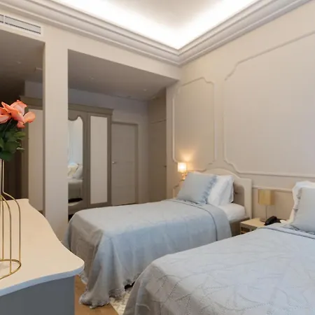 Boutique 135 ホテル 4*