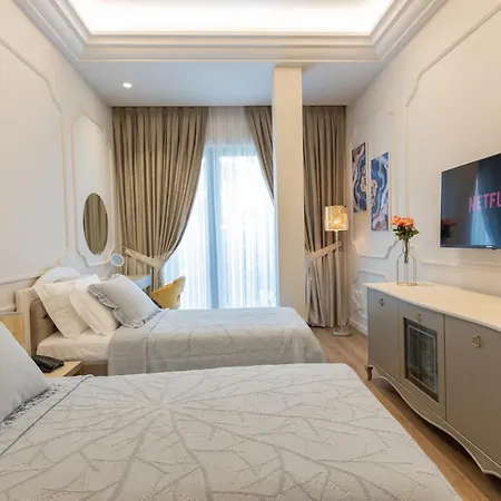 Boutique 135 Отель Тирана