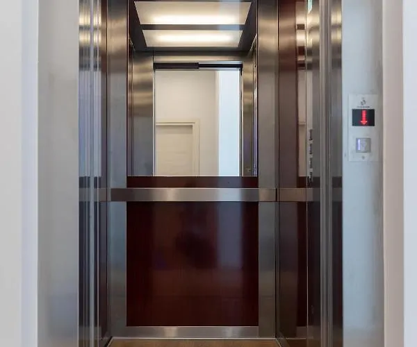 Hotel Boutique 135 4*